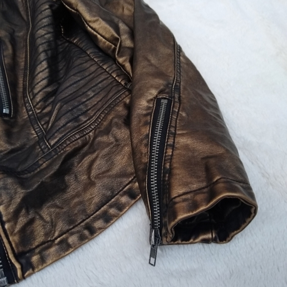 Bomber Jacket - Picture 9 of 10